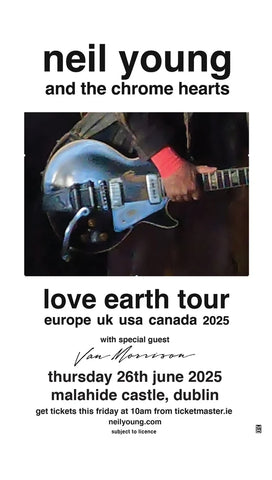 NEIL YOUNG COACH - THURSDAY 26 JUNE 25 @ MALAHIDE CASTLE , DUBLIN