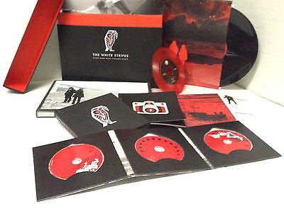 The White Stripes - Under Great White Northern Lights Box Set